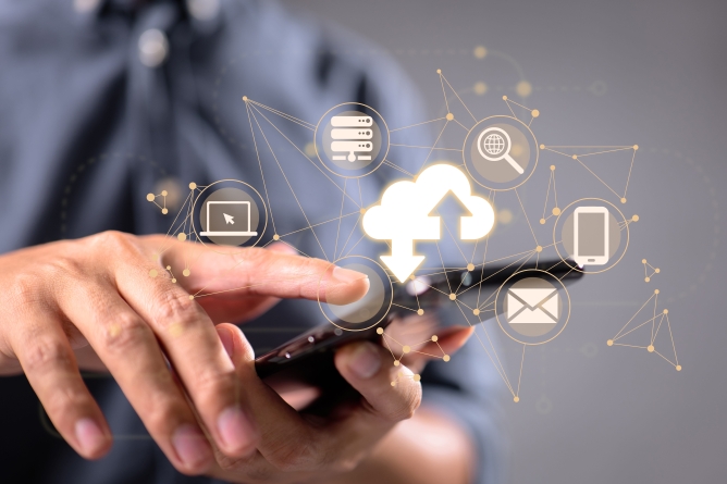 クラウドサービスを利用する