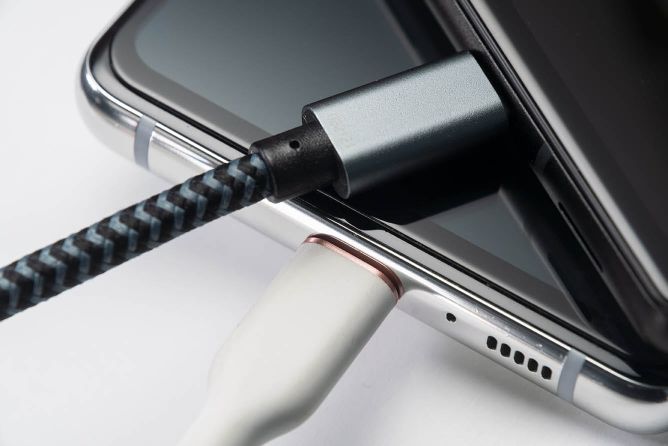 iPhoneからAndroidに移行できるデータは？